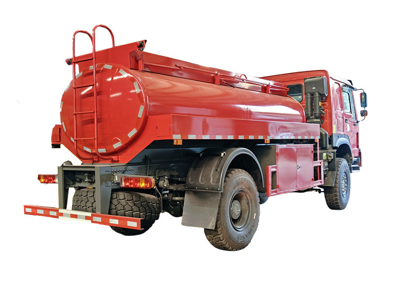HOWO 4x4 mining oil truck