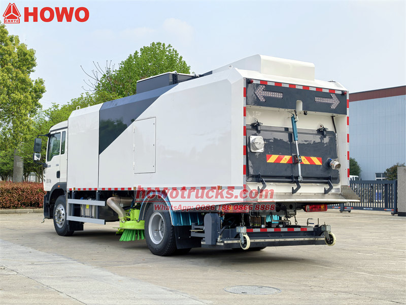 Howo vacuum sweeper trucks