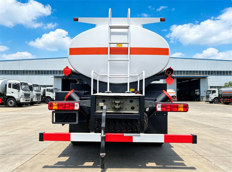 Howo heavy 12000L fuel tank truck