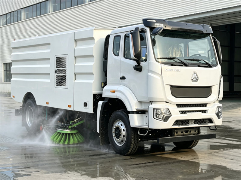 HOWO vacuum sweeper truck HOWO vacuum sweeper truck