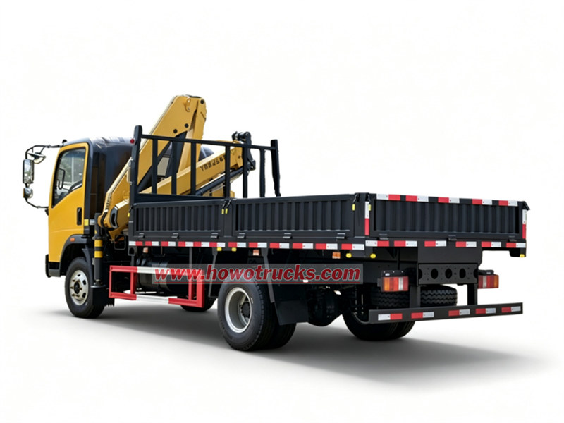 HOWO 4&times;2 Telescopic Boom Crane Truck