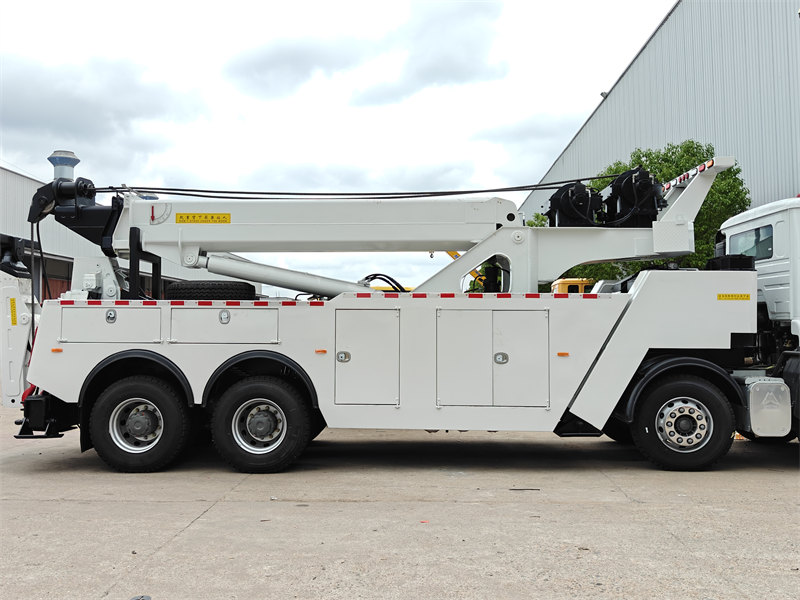 HOWO 8&times;4 50-ton rotator tow truck