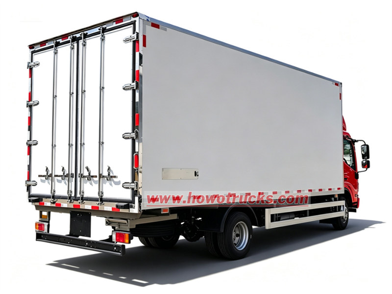 HOWO M7 10 tons mobile refrigerator truck