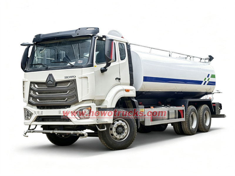 HOWO NX 6x4 water truck
