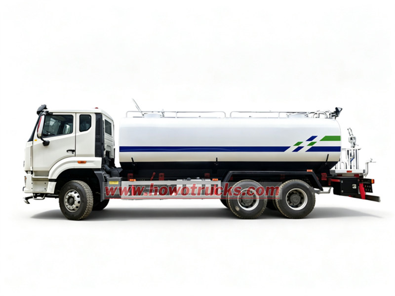 HOWO NX 6x4 heavy water tank truck