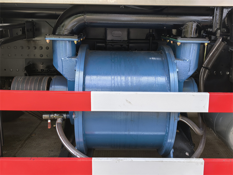 VTP-3200 water circulation vacuum pump.